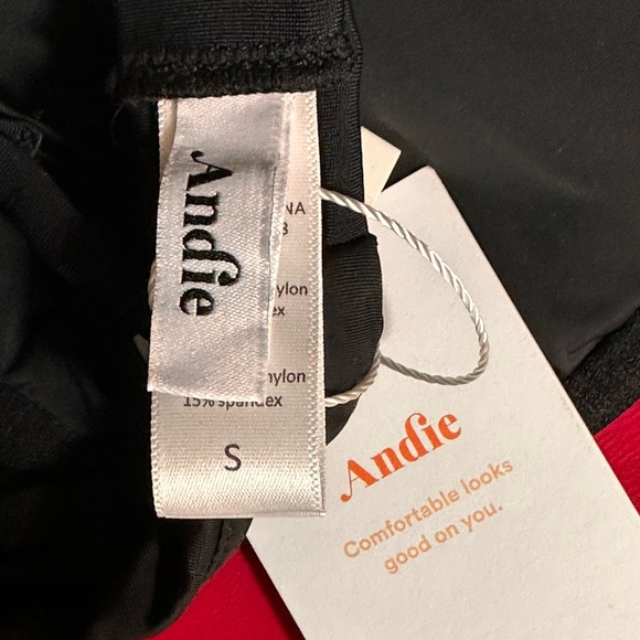 ANDIE -Bermuda Top - Black Swimsuit Underwire Full Coverage Bikini Top (S)   NWT - Picture 11 of 11